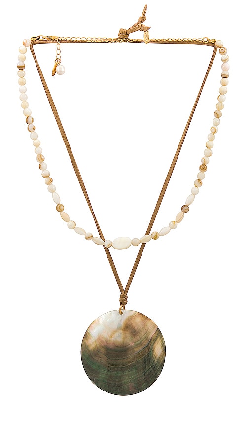 Ursula Sea Witch Gold Shell Necklace – Like The Stars