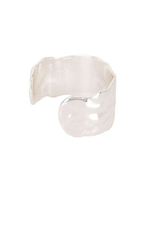 Ettika Thick Band Cuff In Metallic Silver