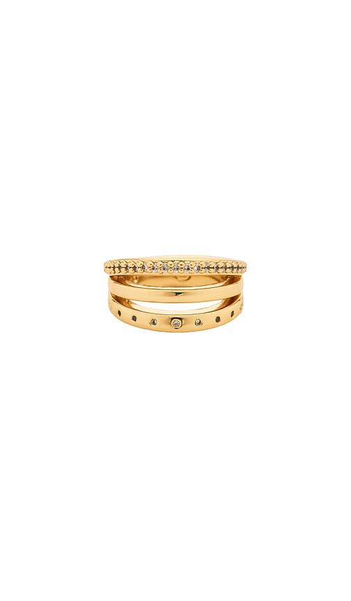 Elegance Band Ring in Metallic Gold.