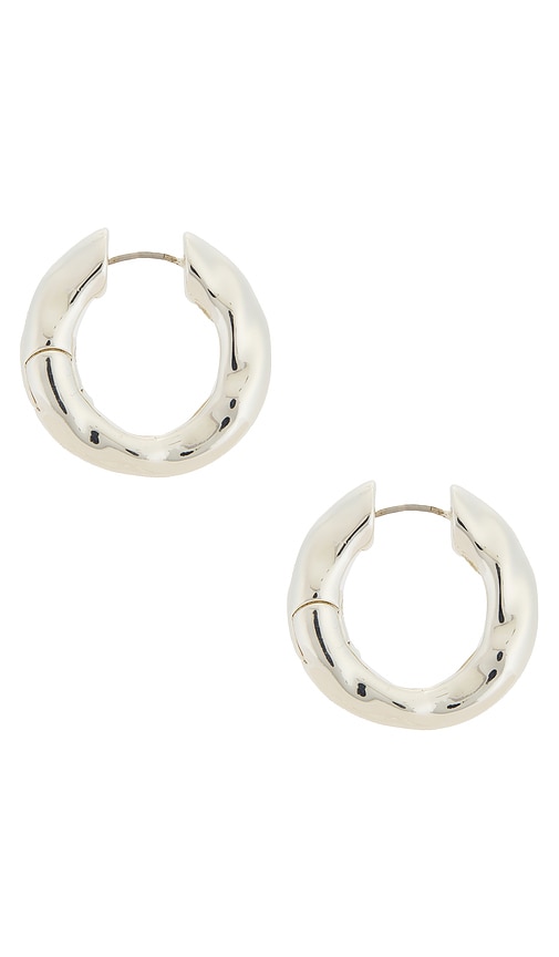 Ettika Liquid Luxe Medium Hoop Earrings In Metallic