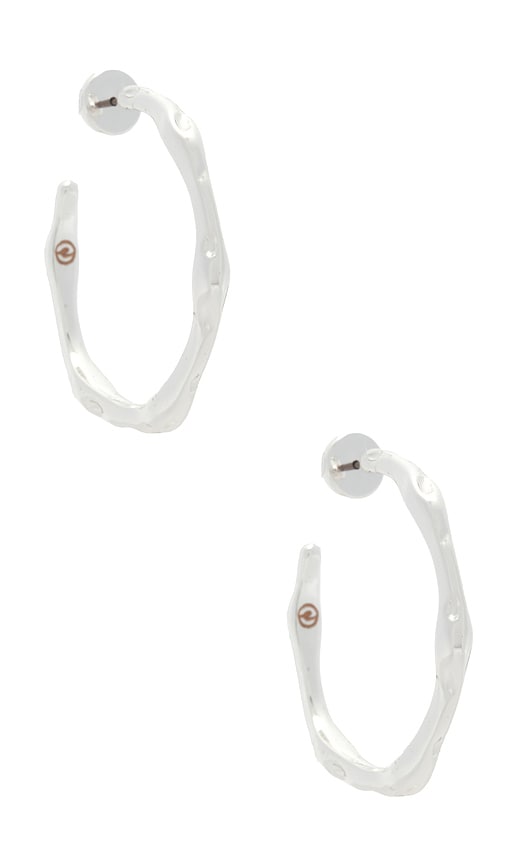Ettika Classical Wave Hoops