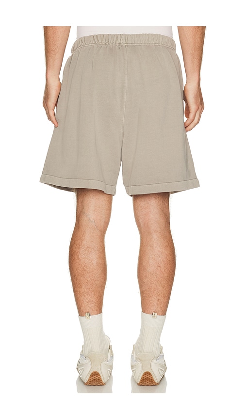  Fear Of God Essentials Shorts Aus Sweatware Training In Neutral. Größe S. Also In M, L, Xl/1x, Xxl/2x, Xxxl/3x. 
