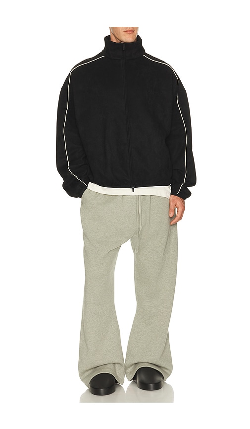  Fear Of God Essentials Trainingsjacke Signtature In Black. Größe Xs. Also In S, M, L, Xl/1x, Xxl/2x. 