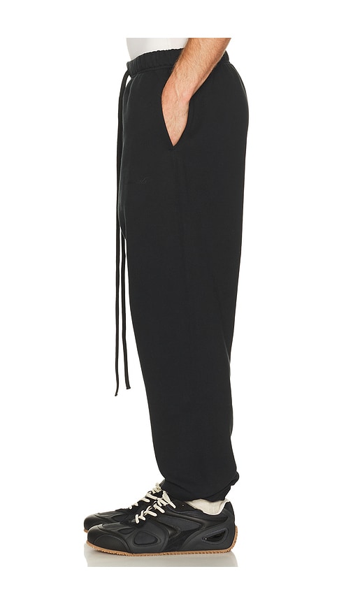 Essentials Classic Sweatpant In Black