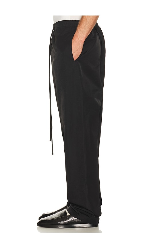  Fear Of God Essentials Hose Active Trace In Black. Größe Xs. Also In S, M, L, Xl/1x, Xxl/2x, Xxxl/3x. 