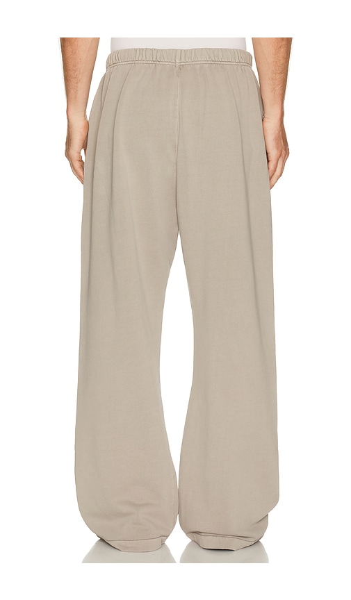  Fear Of God Essentials Training Classic Fit Flare Sweatpant In Nude. Size Xs. Also In S, M, L, Xl/1x, Xxl/2x. 