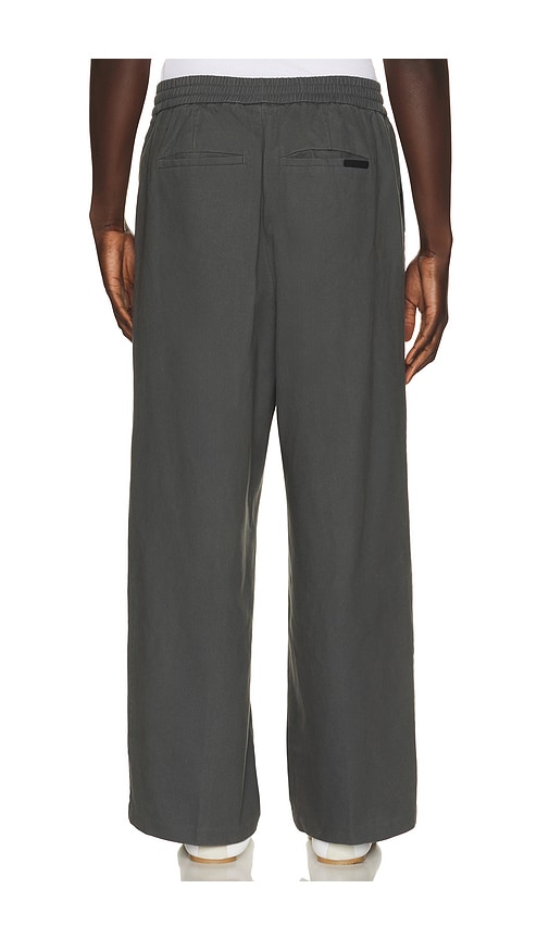 Essentials Pleat Front Drawstring Pant In Gray