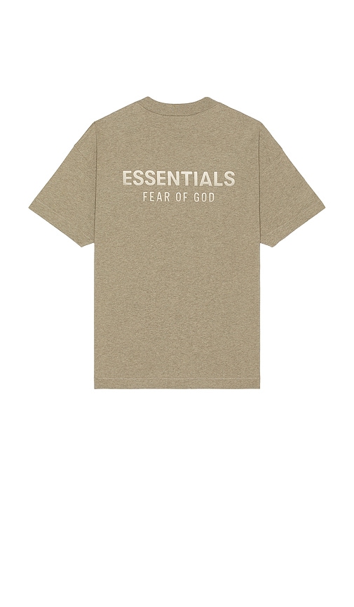 Classic Fit T-Shirt en . Taille L. Also en M, S, XL/1X, XXL/2X - Fear of God ESSENTIALS - Modalova