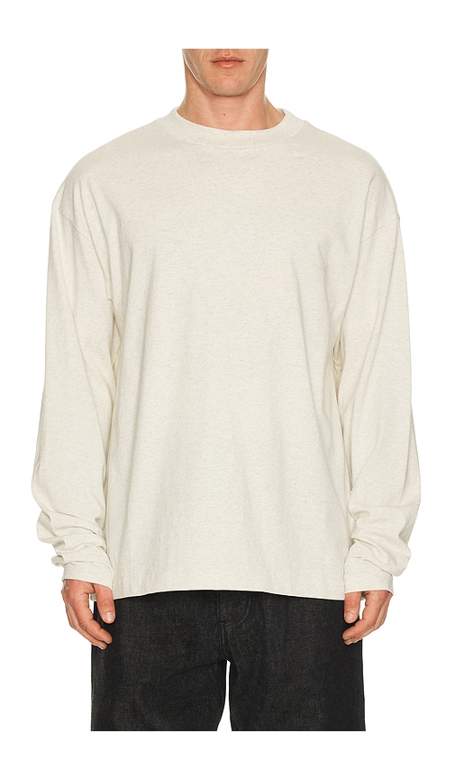 Fear of God ESSENTIALS T-SHIRT CLASSIC en Grey. Taille XXL/2X. Also en M, L, XL/1X.