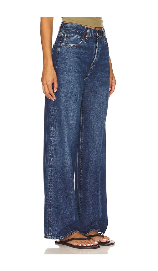 Frame The Collegiate In Blue
