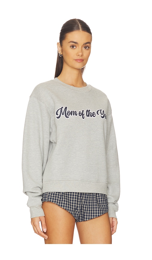  Favorite Daughter Sudadera Varsity The Mom Of The Year En Color Gris Talla L  (también En M, S, Xl, Xs). 