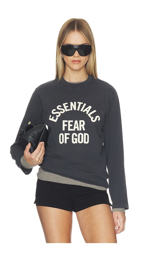 Fear of God ESSENTIALS T-SHIRT MANCHES LONGUES CAMPUS en Black Taille L Also en XS S M XL 108 €