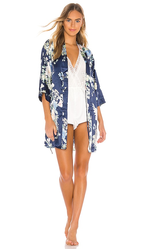 Petra Kimono