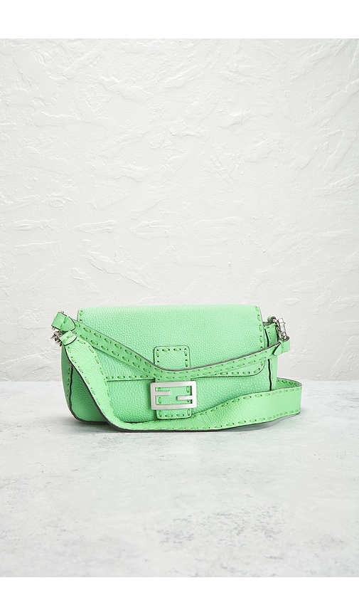 Fwrd Renew Fendi Selleria Baguette Nm Shoulder Bag In 绿色