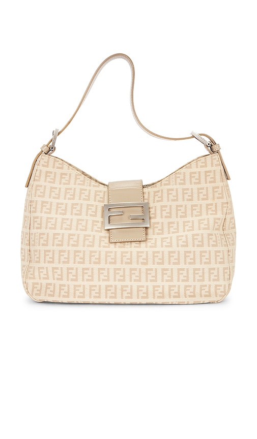 Fwrd Renew Fendi Åœ…袋 €“ ȱ¡ç‰™ç™½. Űºç � All.