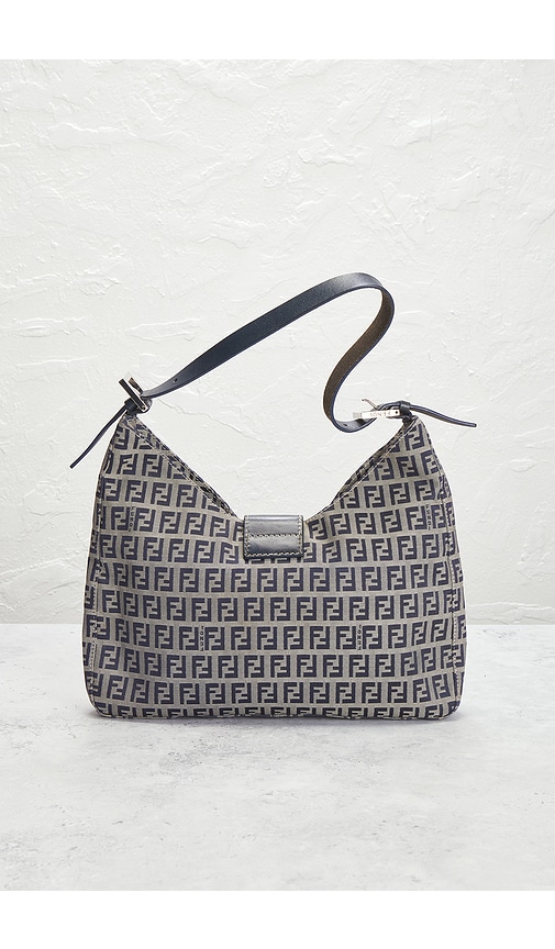  Fwrd Renew Umhängetasche Fendi In Grey. 