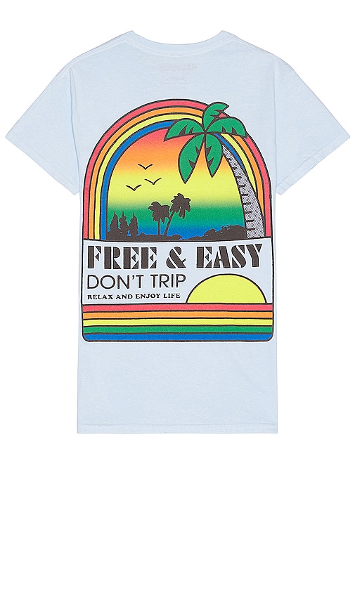 Free And Easy Sunset Rainbow Short Sleeve Tee In Baby Blue