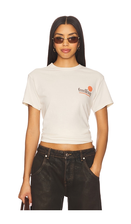 High Summer Tee in Cream. - size XL/1X (also in L, M, S)