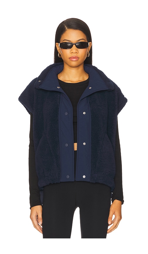 Free People X Fp Movement Scout It Out Vest In Blue