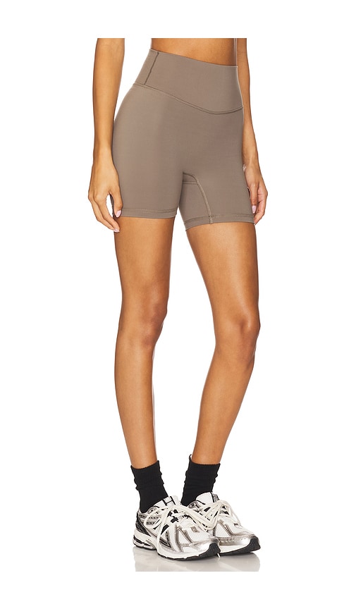 Form 5 Core Shorts In Brown