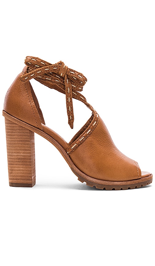 Suzie Pickstitch Heel
