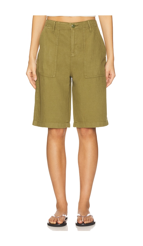 Lite Linen Bermuda Short in Olive. - size 0 (also in 00, 10, 12, 14, 16, 18, 2, 20, 22, 24, 4, 6, 8) - Good American - Modalova