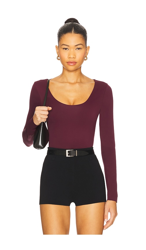Scuba Scoop Neck Bodysuit in Burgundy. - size L (also in M, S, XL/1X, XS, XXXL/3X, XXXXL/4X) - Good American - Modalova