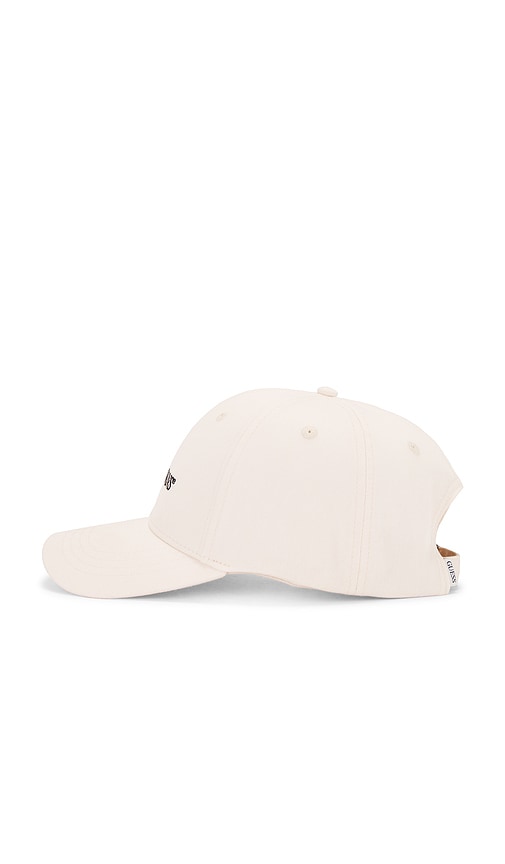  Guess Jeans Hut In White. 