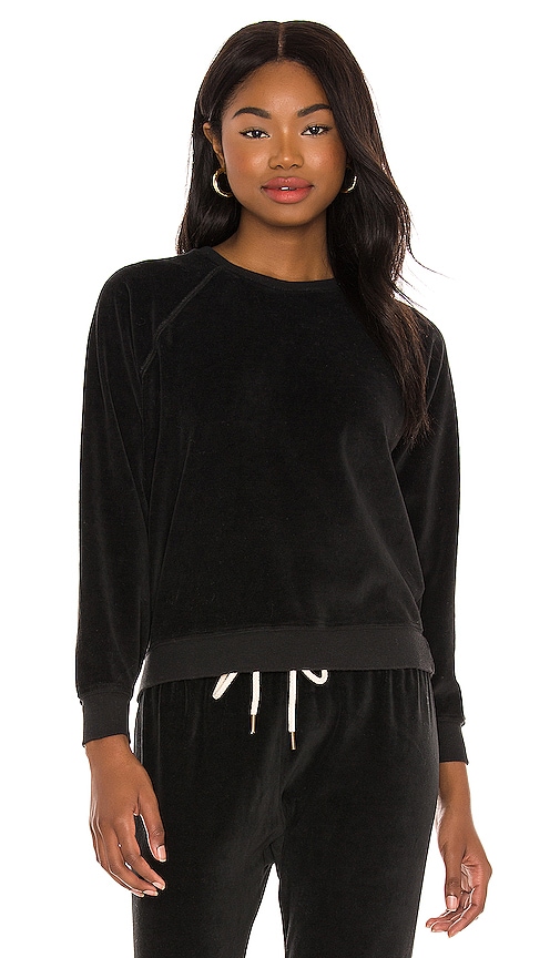 The Great The Velour Shrunken Sweatshirt in Almost Black | REVOLVE