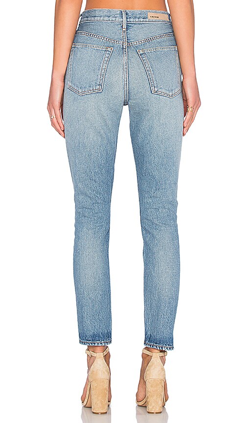 grlfrnd petite karolina