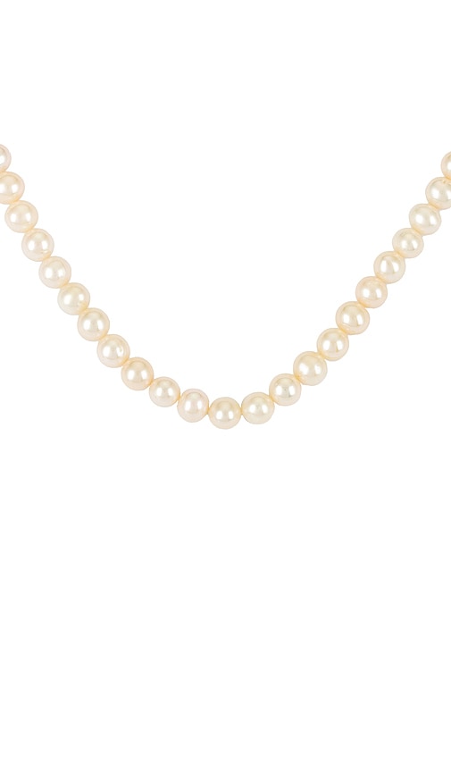 Shop Hatton Labs White Pearl Lobster Chain In Cream