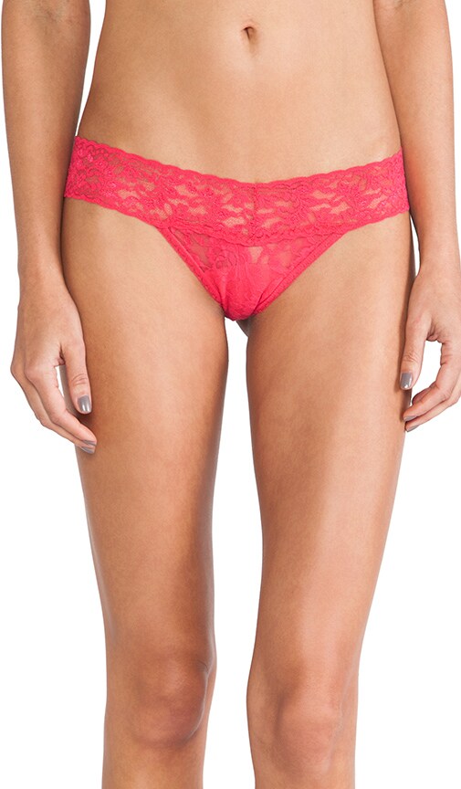 Signature Lace Low Rise Thong