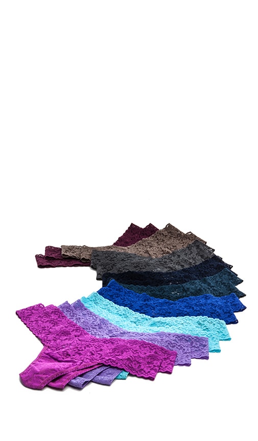 Signature Lace Low Rise Thong