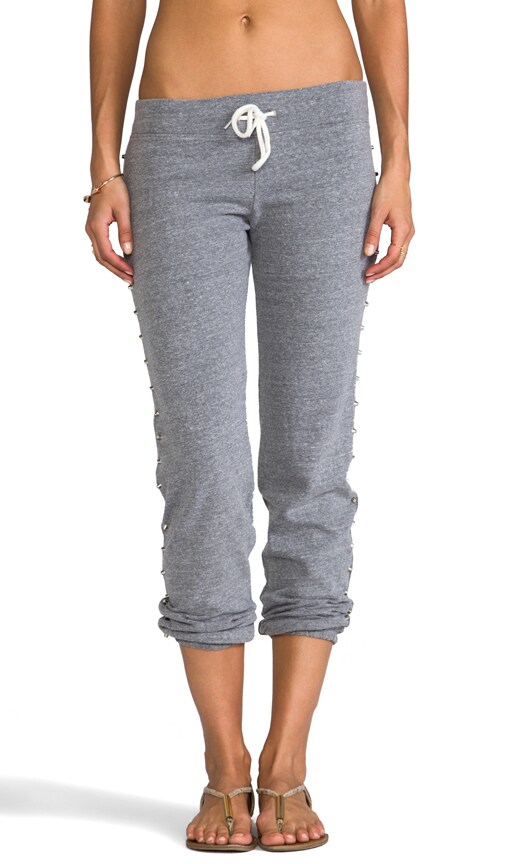 Border Studded