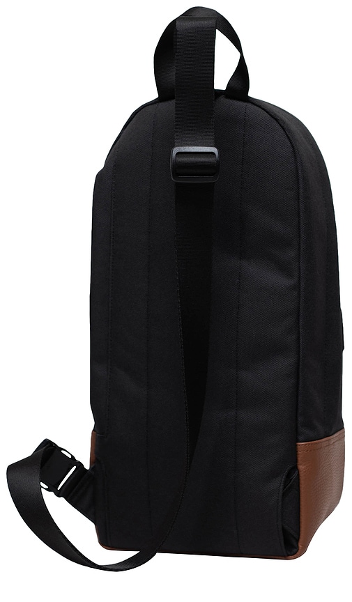 Shop Herschel Supply Co Heritage Shoulder Bag In 黑色 & 褐色