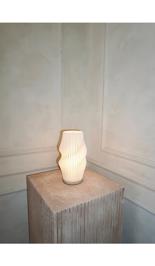  Huegah Home Rowa Tischleuchte Rowa Table Lamp In White. 