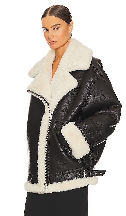 Helsa 80s Oversized Faux Shearling Jacket in Black