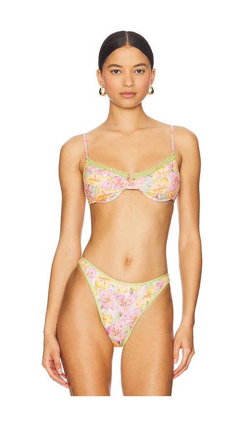 Ruffled Up Underwire Bikini Top in Blush. - size L (also in M, S, XS) - Heavy Manners - Modalova
