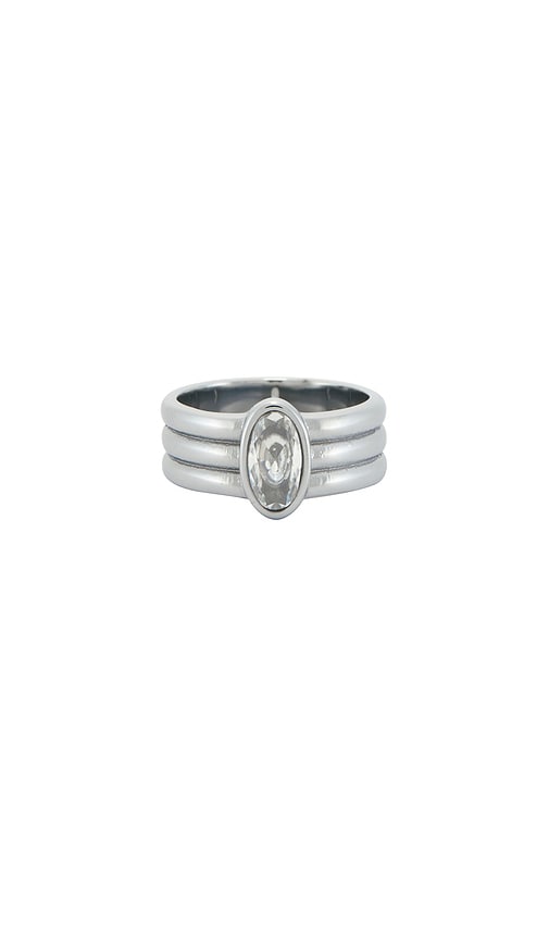 Vivi Ring