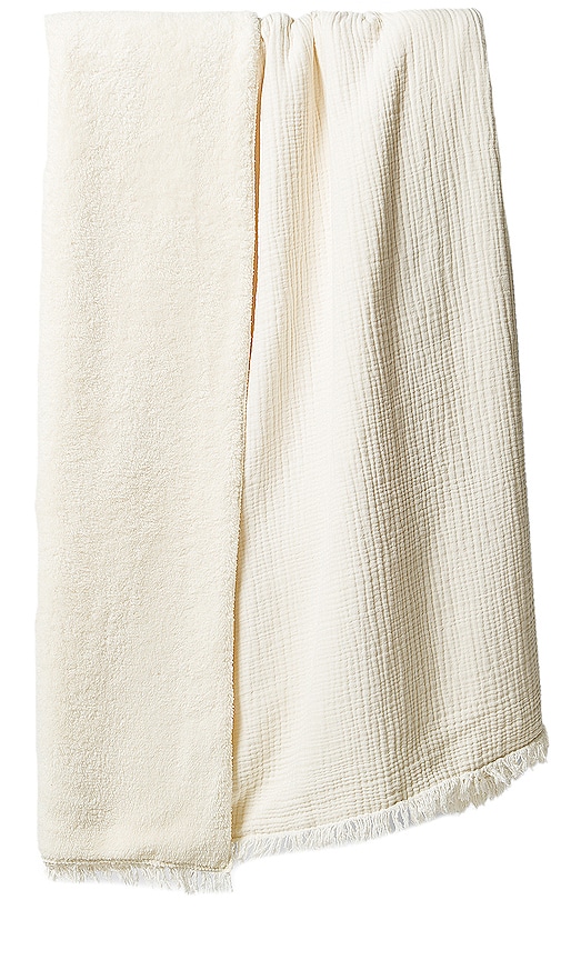 Shop House No. 23 Alaia Sherpa Throw In Coconut