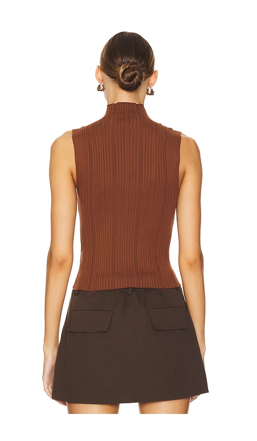  House Of Harlow 1960 X Revolve Katerina Sleeveless Turtleneck En Color Marrón Talla L  (también En M). 