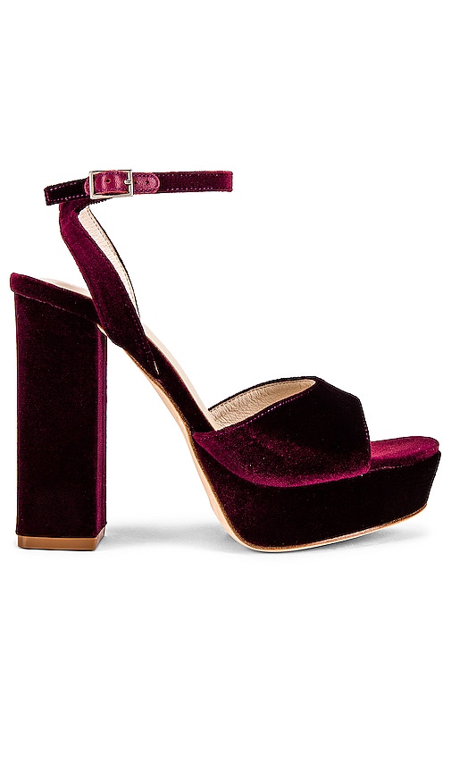 x REVOLVE Milo Heel