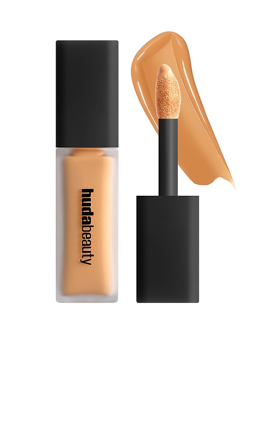 Huda Beauty Faux Filter Luminous Matte Concealer in Praline 63 31$