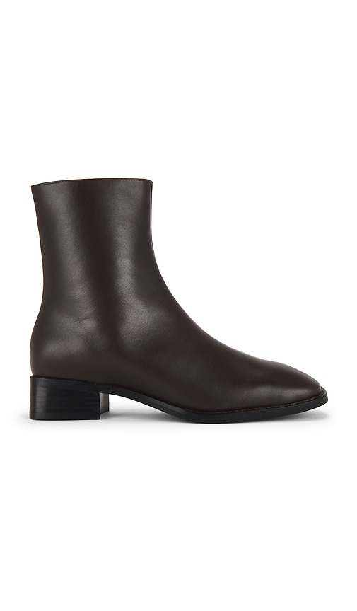 Tour Boot in Brown. - size 10 (also in 6, 7, 8, 9) - INTENTIONALLY BLANK - Modalova