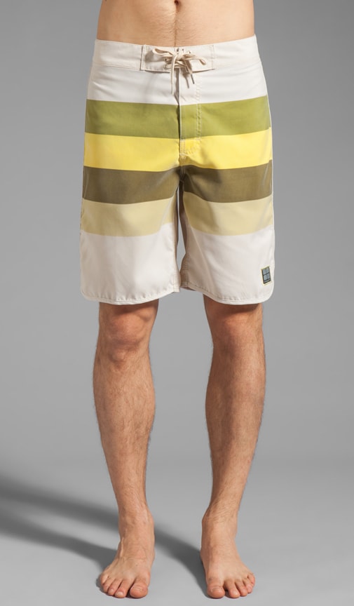 Retro Stud Regular Boardshort