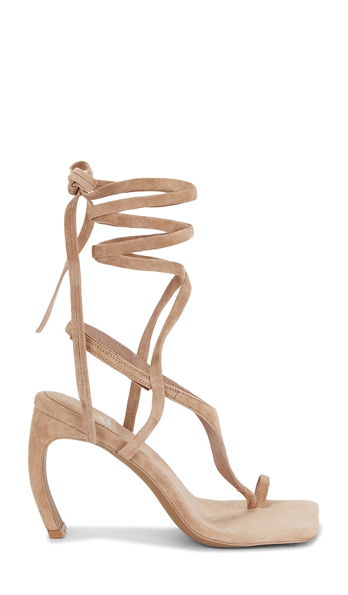 Bon-Bon Sandal in Beige. - size 10 (also in 6, 6.5, 7, 7.5, 8, 8.5, 9, 9.5) - Jeffrey Campbell - Modalova
