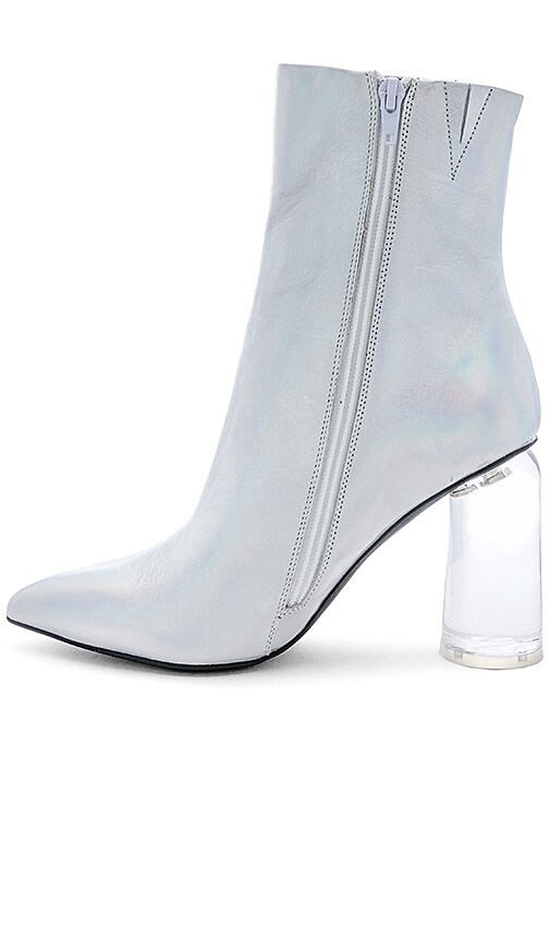 lustful bootie jeffrey campbell