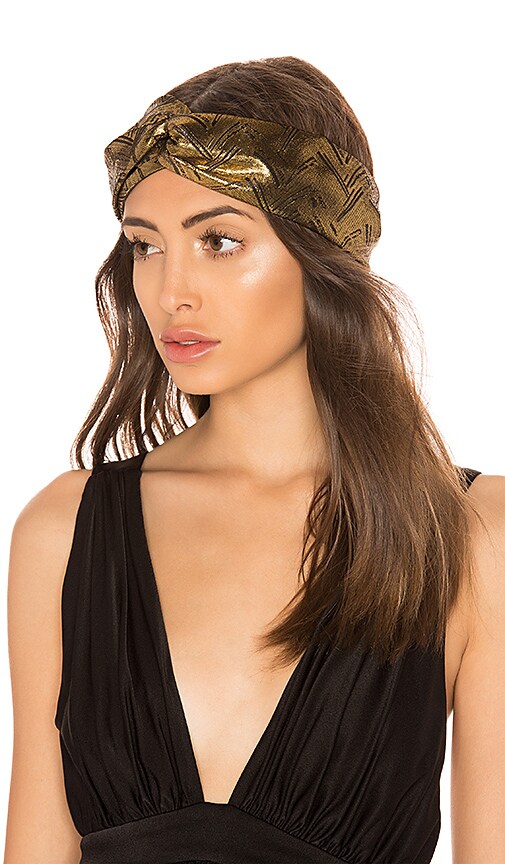 Jennifer deals behr turban