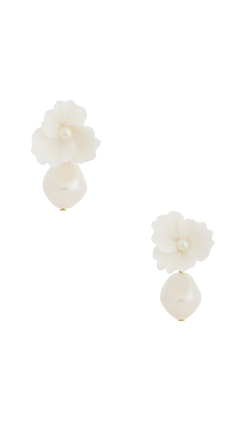 Jennifer Behr BOUCLES DOREILLES PENDANTES CLARABEL en Cream 282 €