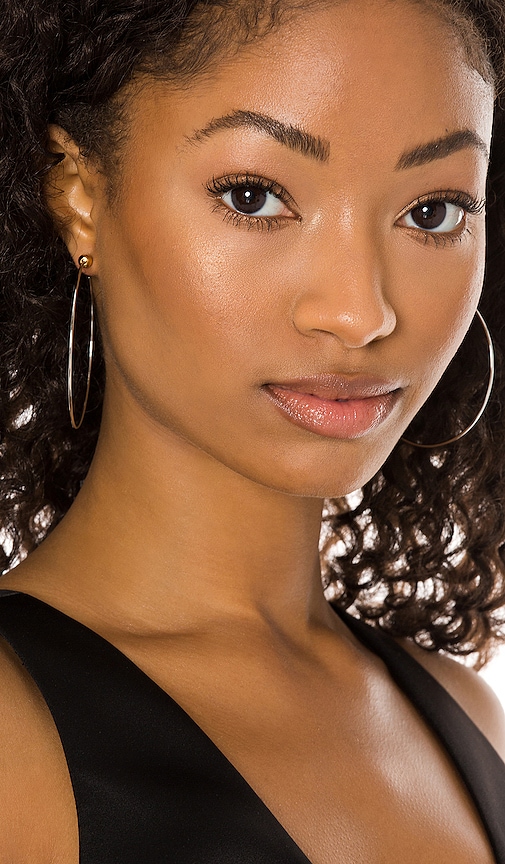  Jenny Bird Icon Hoops In Metallic Silver. 